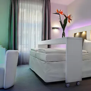 Grand Downtown 4*, Frankfurt nad Mohanem Německo
